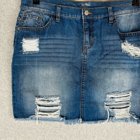 Soho New York & Co Womans Sz 12 Denim Skirt Blue Pockets Distressed Stretch - Picture 6 of 9